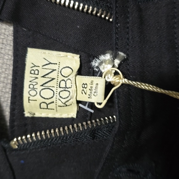 Torn by Ronny Kobo Sailor Button Black Skinny Jean Women's Size 28 NWT - Picture 5 of 16